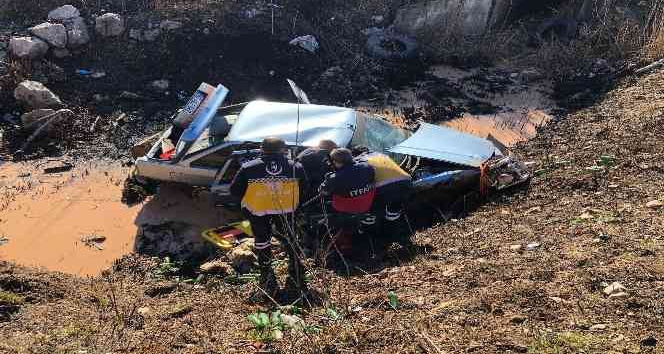 Tokat’ta otomobil sulama kanalına devrildi: 4 yaralı