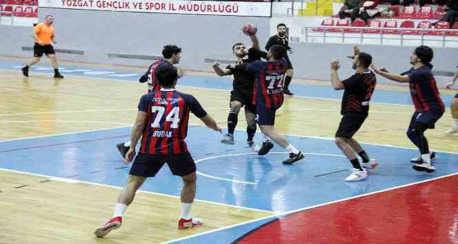 Hentbol Erkekler 2. Ligi: Yozgat Belediyesi Bozokspor: 33 - Mersin İdmanyurduspor: 20