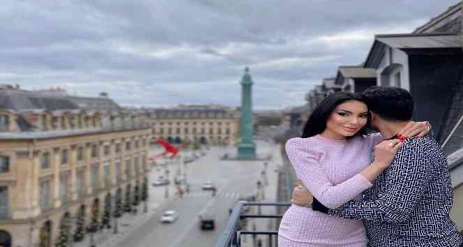 Ünlü model Tuğçe Aral’ın parmağındaki tek taş yüzük merak konusu oldu