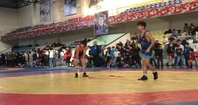 Tatvan Belediyesi Spor Kulübüne gümüş madalya