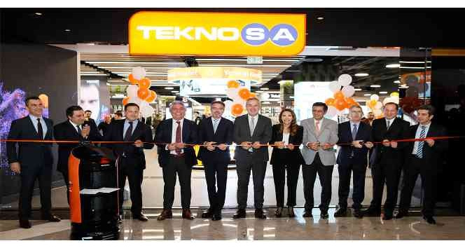 (Düzeltme) Teknosa, İstinyePark mağazasını müşteri odaklı yeni konsepte dönüştürdü