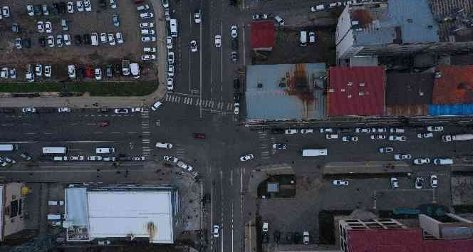 Bingöl’ün en işlek kavşağında yollar 6 şeride yükseltildi