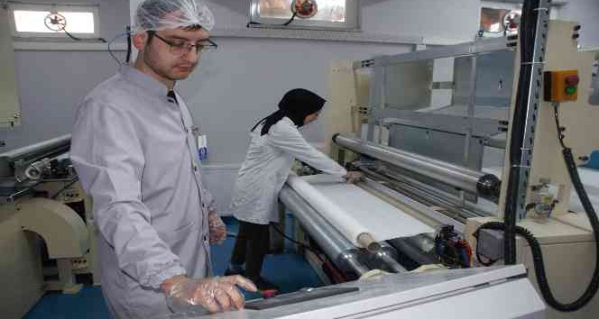 Fabrika gibi okul, öğrenirken kazanıyorlar