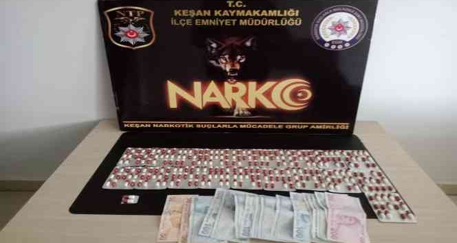 Edirne’de 268 adet uyuşturucu hap ele geçirildi