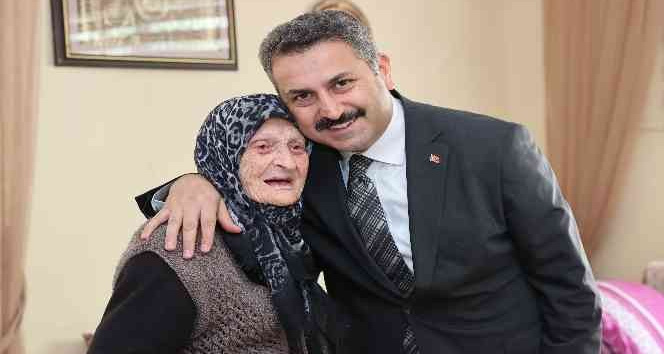 Başkan Eroğlu, en başarılı belediye başkanları arasında yer aldı