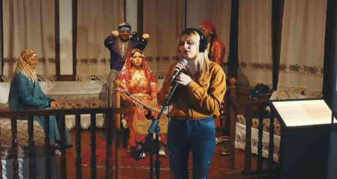 Uluslararası öğrenciler, Çanakkale ve Vardar Ovası türkülerini seslendirdi