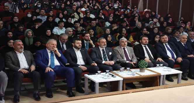 Esenler’de İstanbul Liseler Arası münazara yarışmasında final heyecanı