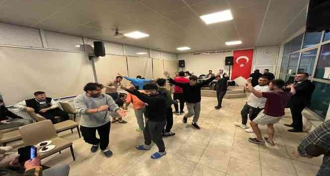 Uşak’ta üniversite öğrencileri finaller öncesi stres attı