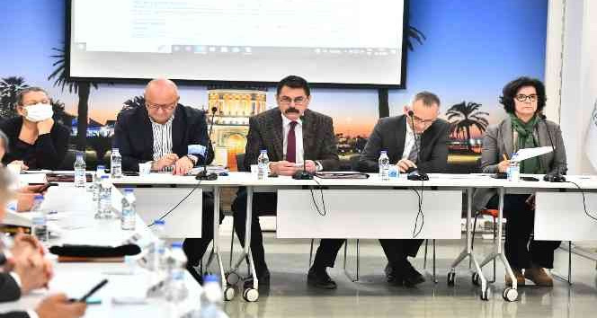 İzmir’de toplu taşımada tam ücret 8,78 TL oldu