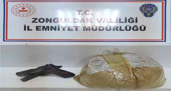 Narkotik ekipleri yılbaşı öncesi zehir tacirlerine geçit vermedi