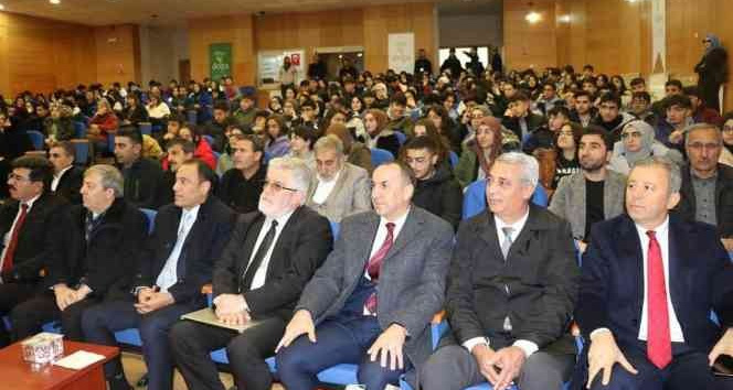Bingöl’de İstiklal Marşının yazarı Mehmet Akif Ersoy anıldı