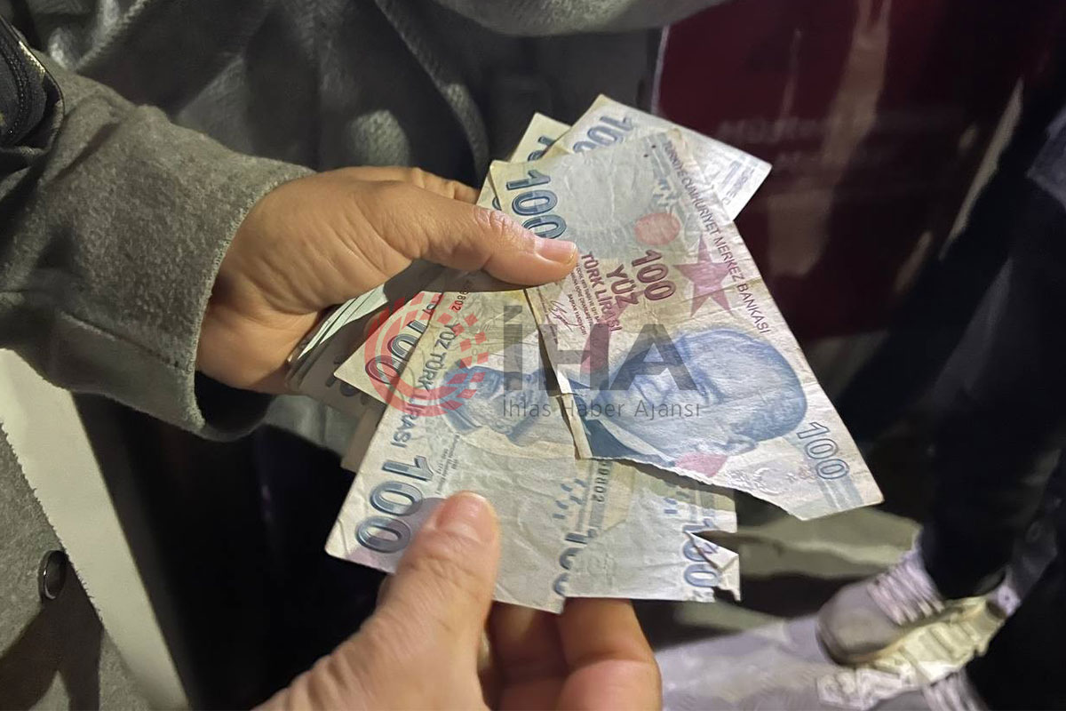 ATM'den para çekenler gözlerine inanamadı