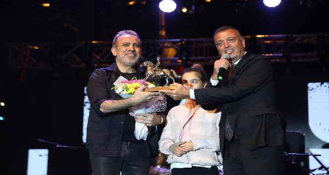 Ataşehir Belediyesi hizmetle dolu geçen bir yılı daha geride bıraktı