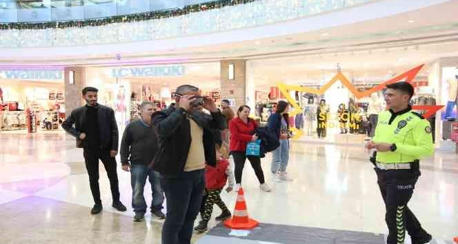 Osmaniye’de alkol gözlüğü takıp penaltı atarak trafik eğitimi aldılar