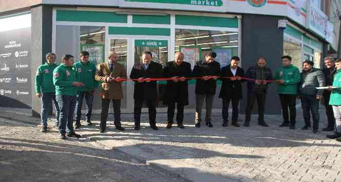Malazgirt’te Tarım Kredi Kooperatif Marketi açıldı
