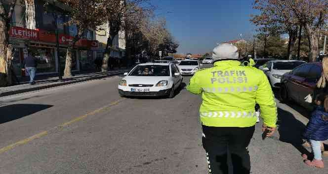 Aksaray’da trafikteki yılbaşı yoğunluğu kontrol altında