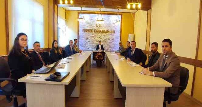 Pertek’te kadına yönelik şiddetle mücadele toplantısı