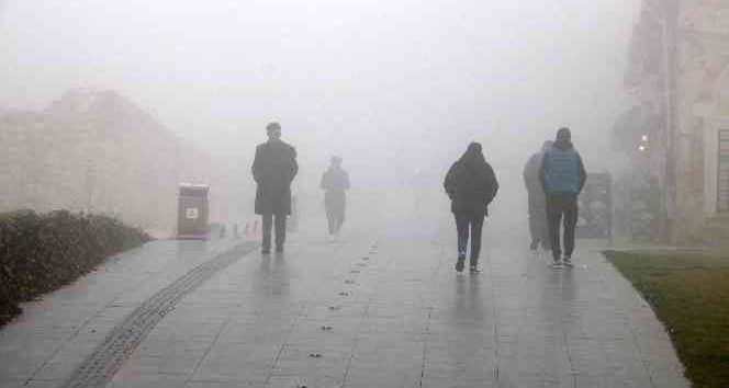 Edirne’de yoğun sis etkili oluyor