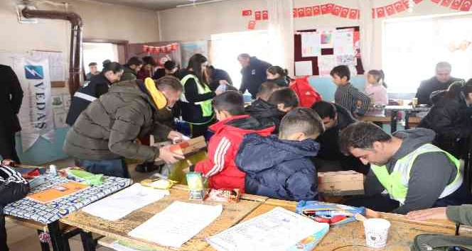 VEDAŞ ailesi gönüllere dokunmaya Bitlis’ten devam ediyor