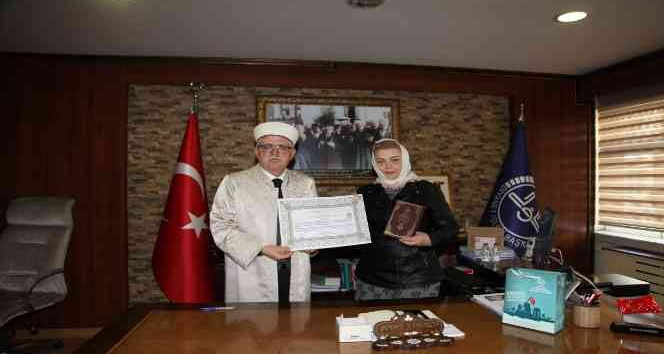 Ukraynalı Viktoriia Çanakkale’de Müslüman oldu