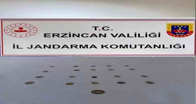 Erzincan’da 21 adet gümüş sikke ele geçirildi