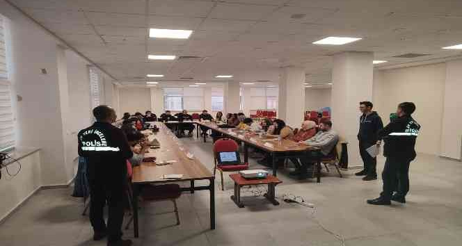 112 Acil Servis personeline "olay yeri" eğitimi