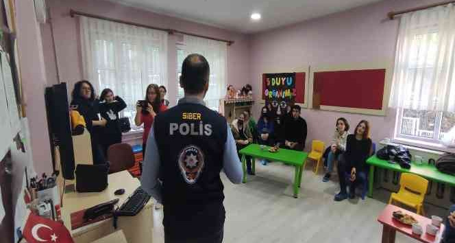 Velilere SİBERAY eğitimi düzenlendi