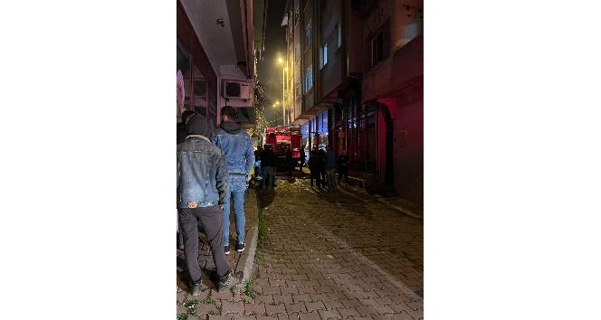 Alev alan priz evi yaktı
