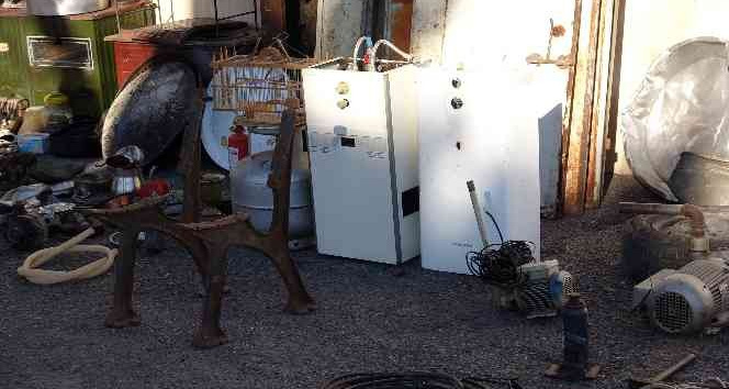 Yozgat’ta hırsızlık olayına karışan 3 zanlıdan 2’si tutuklandı