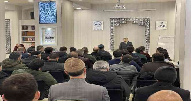 Erzincan’da esnafa “ahilik usulleri ve ticaretin temel kaideleri” anlatıldı