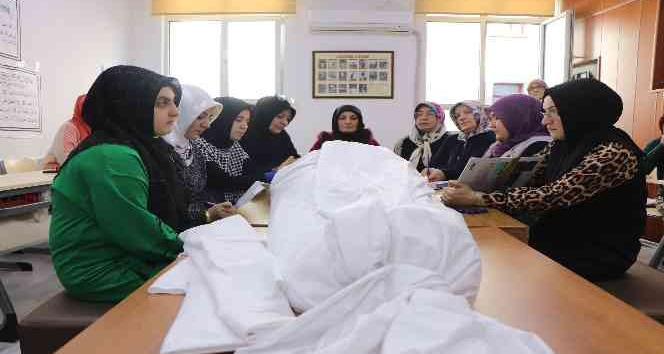 Herkes korkarken onlar meslek sahibi olmak için kursa gidiyor