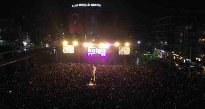 Kolpa ve Eypio on binlerce Aydınlıya unutulmaz bir akşam yaşattı