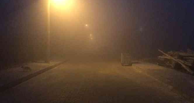Uzunköprü’de yoğun sis etkili oluyor