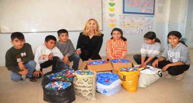 Cizreli minik öğrenciler, engelliler için seferber oldu