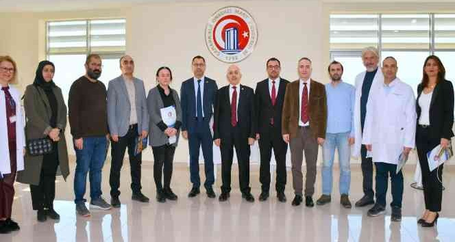 ÇOMÜ Hastanesinde Yoğun Bakım Hemşireliği Sertifikalı Eğitimi verildi