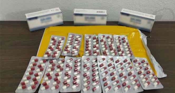 Kargo poşetinden uyuşturucu madde çıktı: 1 şahıs tutuklandı