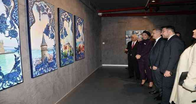 Üsküdar’da “Alem-i Şuhud” resim sergisi sanatseverlerle buluştu