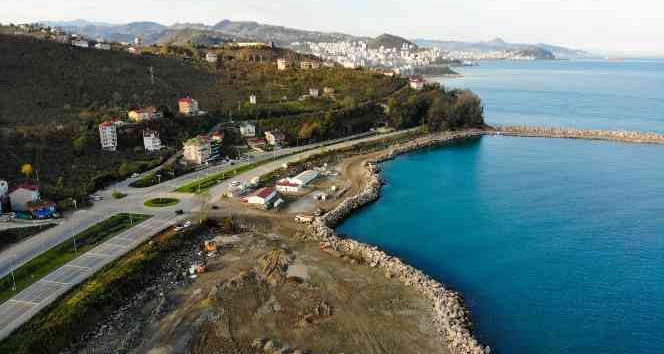 Türkiye’nin en büyük balıkçı barınağında çalışmalar yüzde 28’e ulaştı