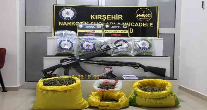 Kırşehir’de uyuşturucu tacirlerine büyük darbe
