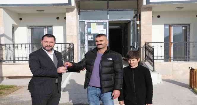 Turhal’da TOKİ evleri sahipleriyle buluşuyor