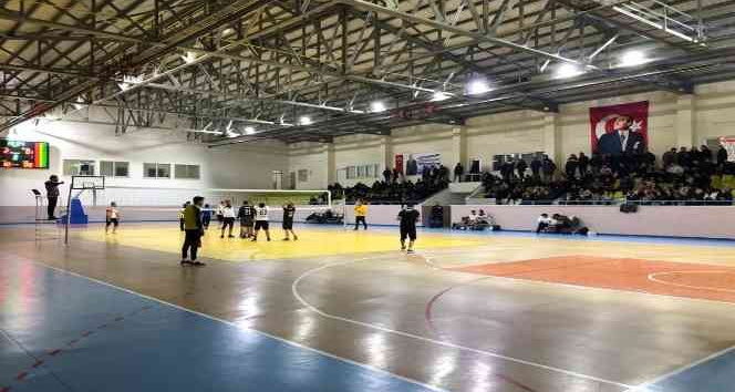 Kağızman’da kurumlar arası voleybol turnuvası başladı