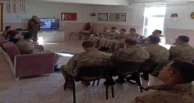 Erzincan’da jandarma personeline avcılık mevzuatı eğitimi verildi