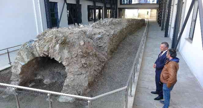 Temel kazasında ortaya çıkmıştı, 5 asırlık kanal korumaya alındı