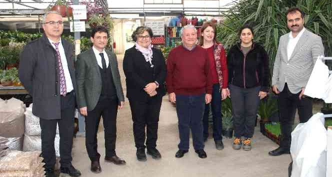 Bakan Danışmanı Dönmez, Yalova’da Kent Tarımı Projelerini inceledi