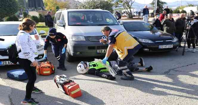 Motokurye kazası tatbikatı gerçeği aratmadı