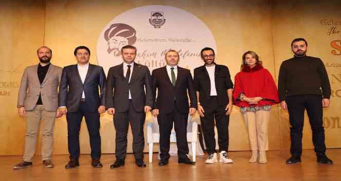 Yalova’da öğrenciler Müftüoğlu’na yoğun ilgi gösterdi