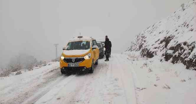 Tunceli’de kar yağışı etkili olmaya başladı