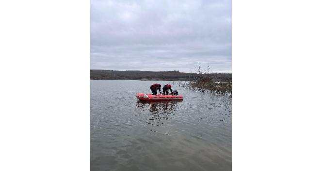 Edirne’de baraja düşen köpeği AFAD kurtardı