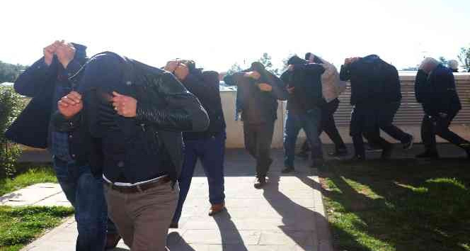 Erzincan’da başkalarının yerine ehliyet sınavına giren 8 kişi ile 2 organizatör yakalandı