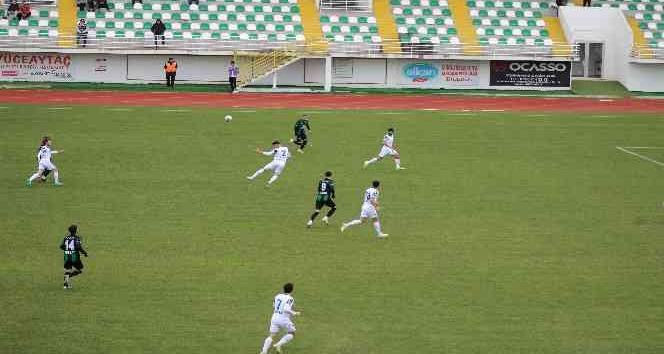 TFF 2. Lig: Kırklarelispor: 0 - Kocaelispor: 0